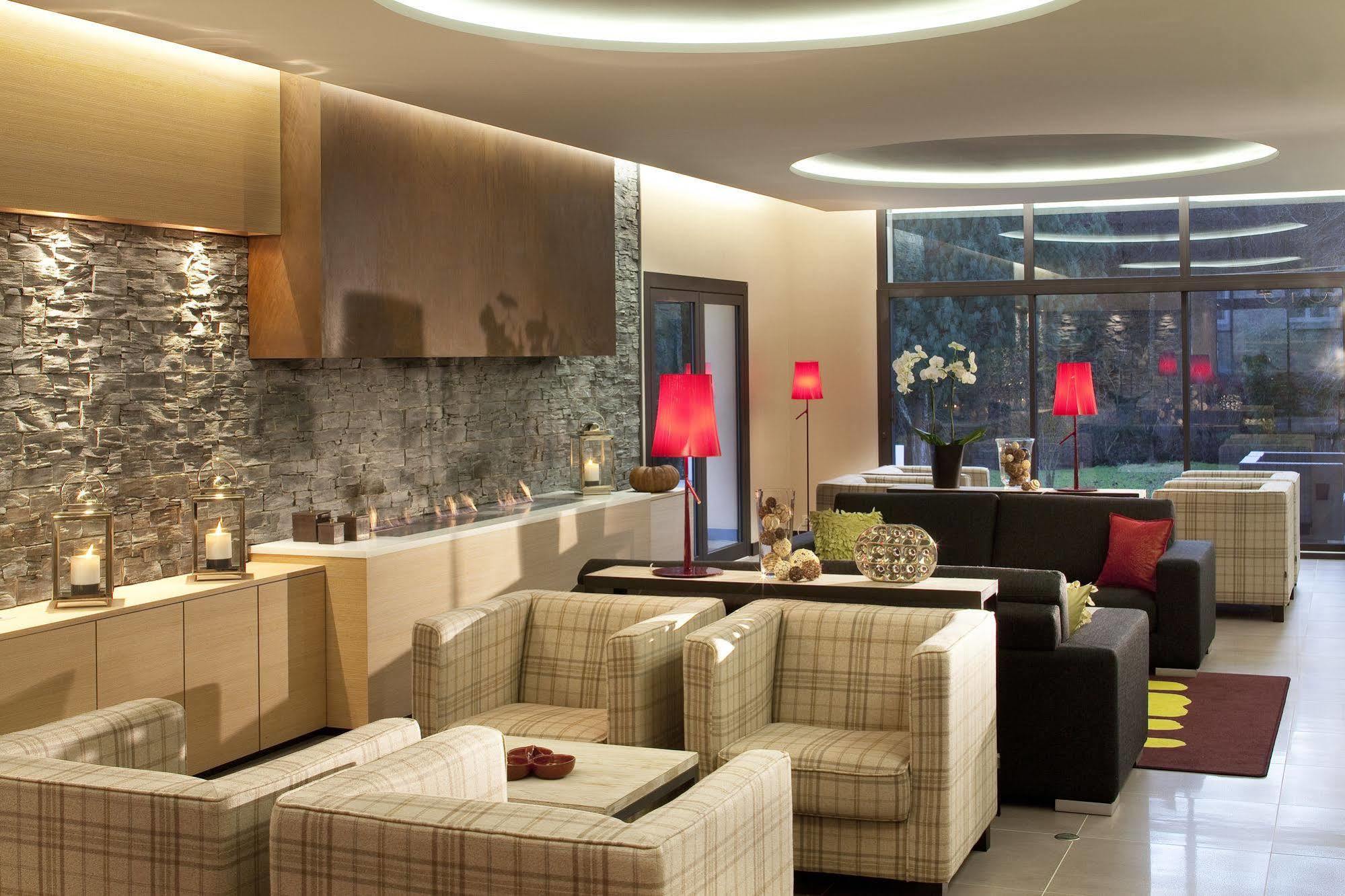 L'Aubiniere Hotel Restaurant & Spa Сент-Уан-ле-Винь Экстерьер фото
